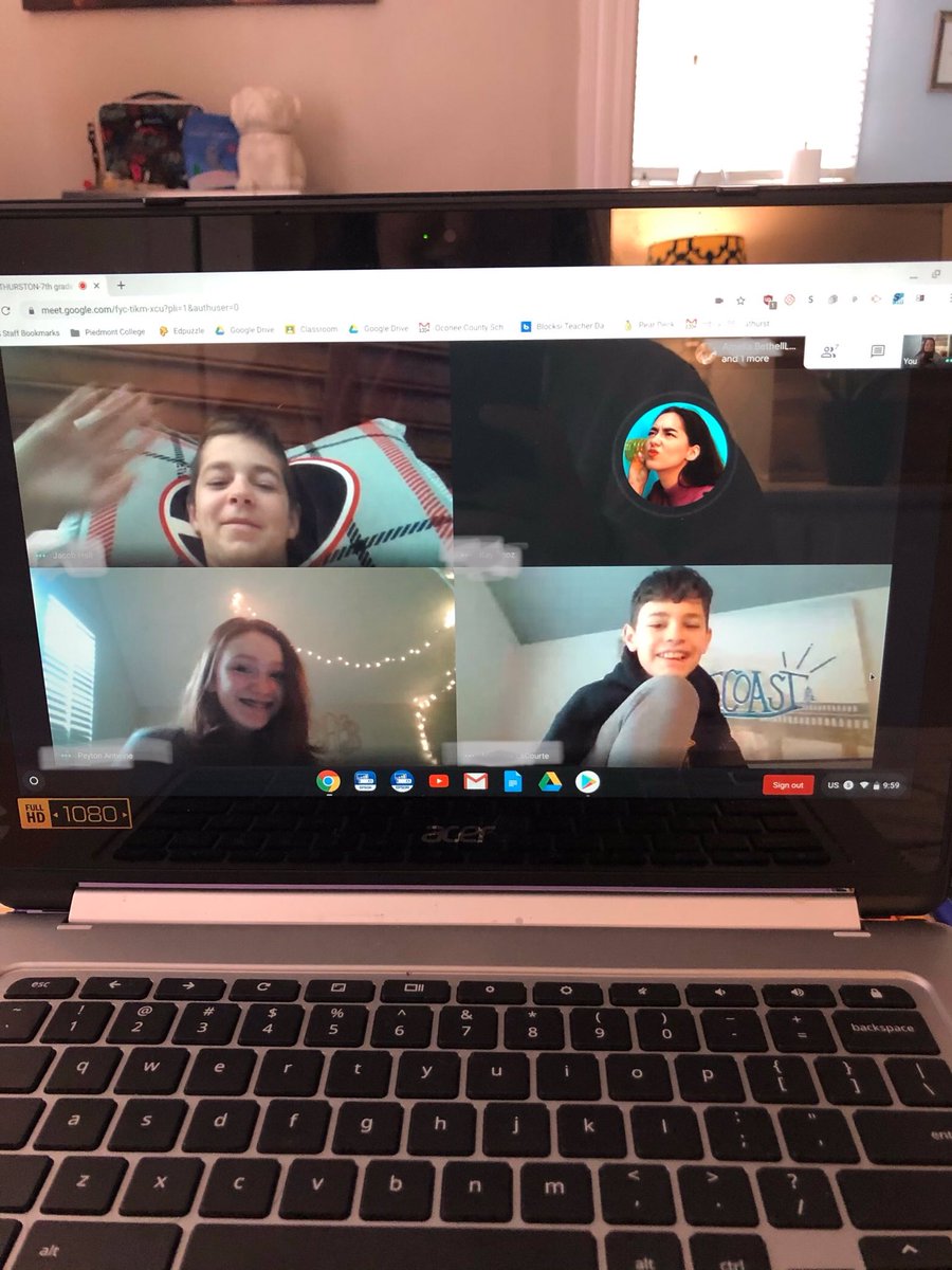 MalcomBridgeMS's tweet photo. Mrs. Thurston loves connecting with her science students and having fun with digital learning! #malcombridge #mbmspride #teachingfromhome https://t.co/sqbnscFUaC