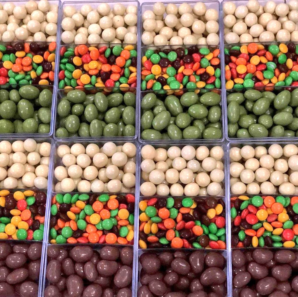 buVe2002's tweet photo. Woooww.... variant little mix bikin makin betaahhh yess #dirumahaja
Yuukkk... diorder guys
delfi chocolate nya ๐๐๐ Chocolate asli lho... bukan ala2
.
.
.
.
#delfichocolate #delfichamilk #delfimatcha #whitecookies #chocolovers #dirumahaja
#kamiantarbarangnyakerumah โบ๐โบ https://t.co/XAXwhl0Y2Q