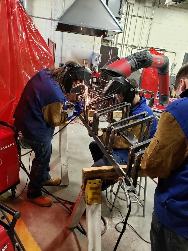 Look at these boys go!!! Our welding students working on a little project. Hopefully they can get back in there soon!! Keep up the hard work! ⚙️ #oakerskills <a href="/CoventryOakers/">Coventry High School</a> <a href="/ReadEarl/">Criminal Justice CHS</a> <a href="/SkillsUSARI/">SkillsUSA RI</a> <a href="/coventrycareer/">Regional Career & Technical Center</a>