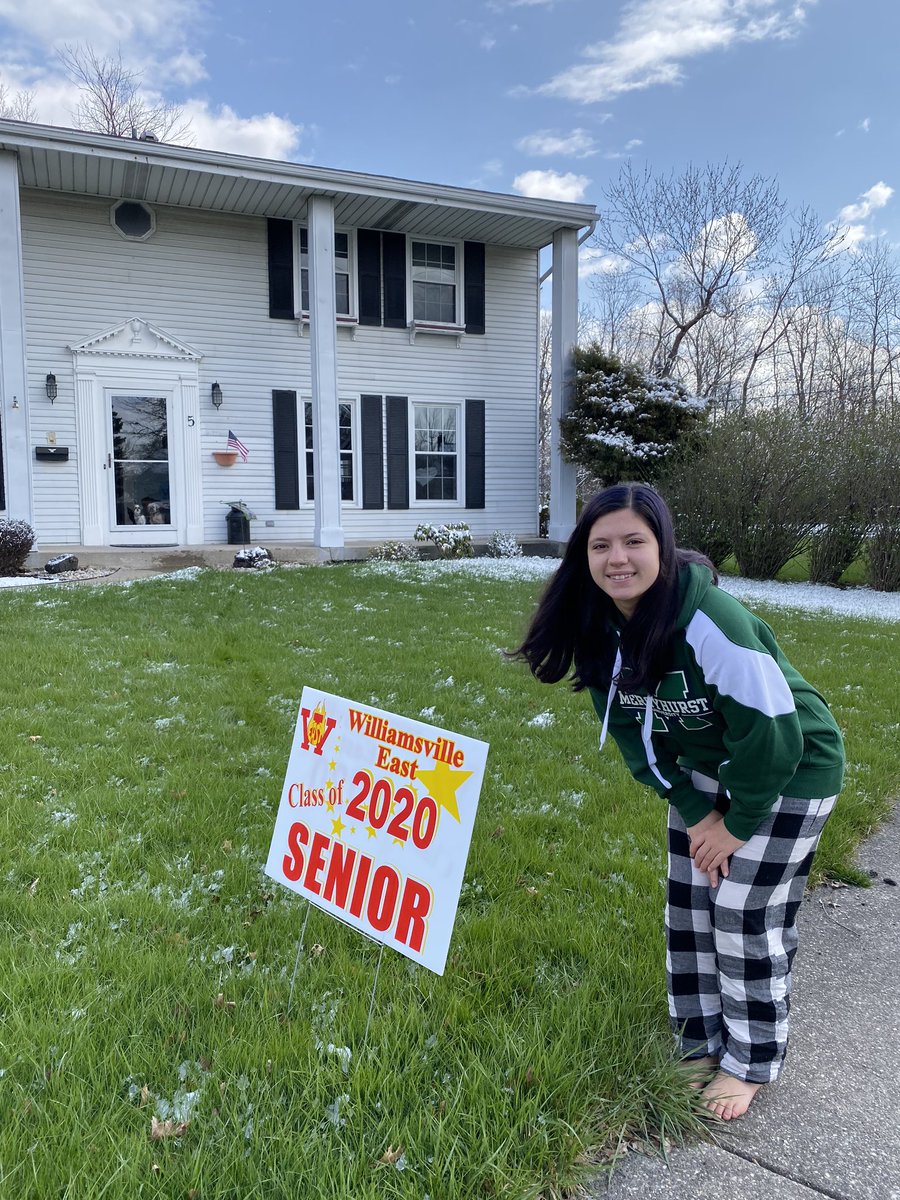 CavalieriJody's tweet photo. Thank you @SoochQB14 Mrs. Faracca and @WillEastHigh for delivering this! You made our day! 🔥🏑🏒🥍❤️💛❤️💛 @WCSD_K12 @MUFHLakers @MercyhurstU https://t.co/2b6RFVKBPa