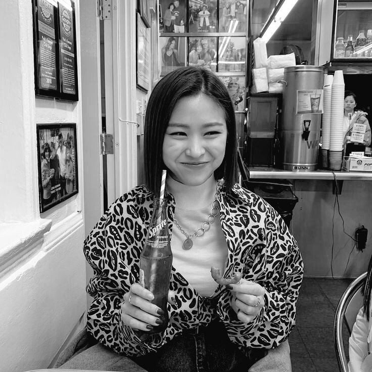 prkrovse's tweet photo. Happy birthday buat semua chara ryujin.
Terutama @swgryujin happy birthday ya suyung, seyif masih hiatus ya? sedih banget.. Pokonya wish you all the best, semangat dan sukses terus. Wuff you https://t.co/8pOg0sqlUw