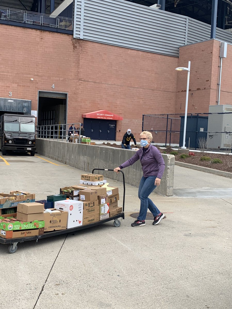 EdHurleyYMCA's tweet photo. Yesterday 6 vans from @HockomockYMCA loaded fresh produce dairy products and food @GilletteStadium as part of weekly food distribution at all 3 Y branches. Thx to the Kraft Family @Patriots &amp; Pats Charitable Fdn for ur continued support of &amp; partnership w/our Y and the community https://t.co/fhRQsGrIaz