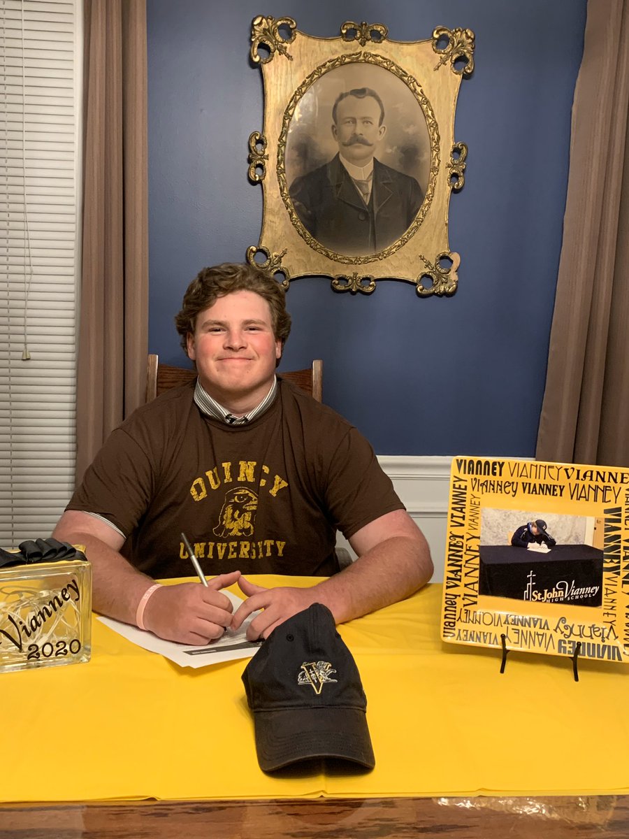 vianneygolf's tweet photo. Congratulations to Patrick Ringwald on signing his NLI to Quincy University Yesterday! @QUHawkGolf https://t.co/SKKE3aI9dk