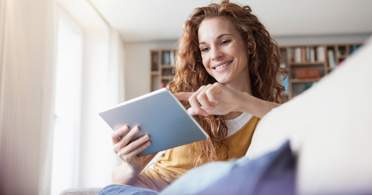 Dealertrack's tweet image. Dealertrack has unveiled new remote signing capabilities that let customers e-sign from anywhere. Learn how we are addressing social distancing concerns and speeding up funding with a paperless workflow. bit.ly/3cmE63v