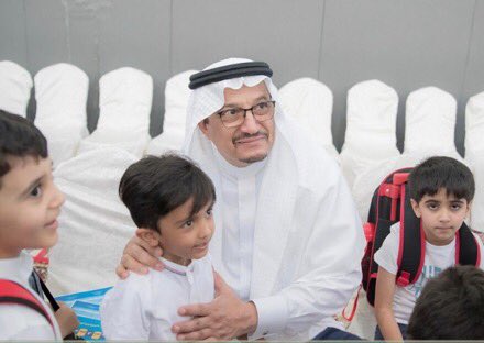 HAlwehaibi's tweet photo. #شكراً_وزير_التعليم
أتقدم بخالص الشكر والتقدير لمعالي #وزير_التعليم الدكتور حمد بن محمد آل الشيخ على توجيهه الأبوي بنقل جميع طلاب وطالبات التعليم العام للصفوف الدراسية التي تلي صفوفهم الحالية، والتي تأتي امتداداً لجهود القيادة الرشيدة أدام الله عزها. https://t.co/NGCgb44efP