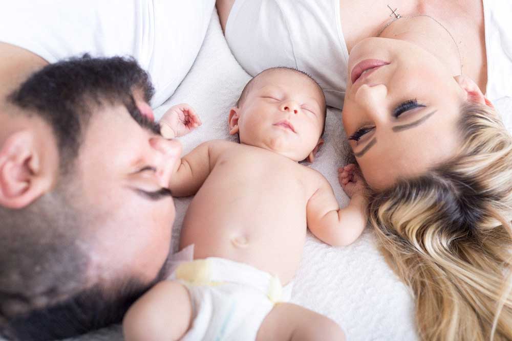ParentingStyle's tweet photo. Should Your Child Sleep In Your Bed?

The decision to co-sleep should be yours, made by the  parents &amp; based on your own personal philosophies, not on pressure from your child or anyone else. 

There are some advantages &amp; disadvantages 👇
https://t.co/YJm6gNKW5X

#babySleep https://t.co/0hBdxETCiB