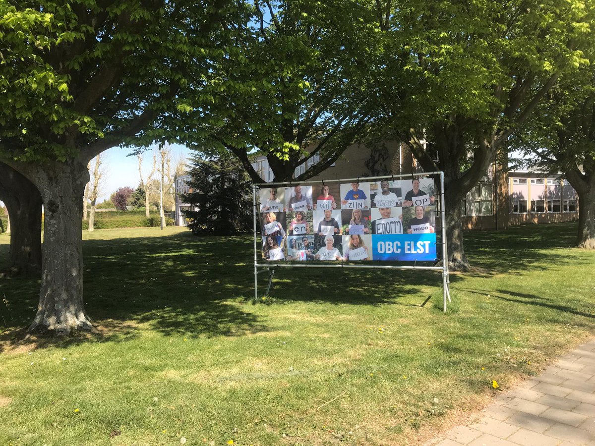 JohnArts15's tweet photo. We hangen er mooi bij! π
"Lieve leerlingen, wij zijn trots op jullie en missen jullie enorm, houd vol! #team #OBCELST". π https://t.co/Zs3eF7uNLu