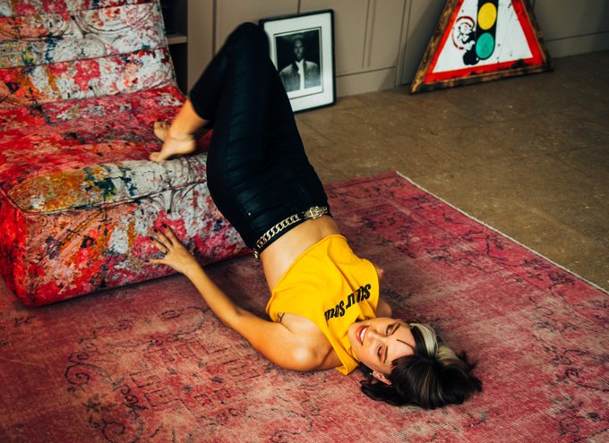 Nip slips, feet, leather and some crazy positions all for my @MakaniHouse members. Photoset shot by @dannydesantos<a href="/tag/onlyfans"class="tags"><span>#onlyfans</span></a>