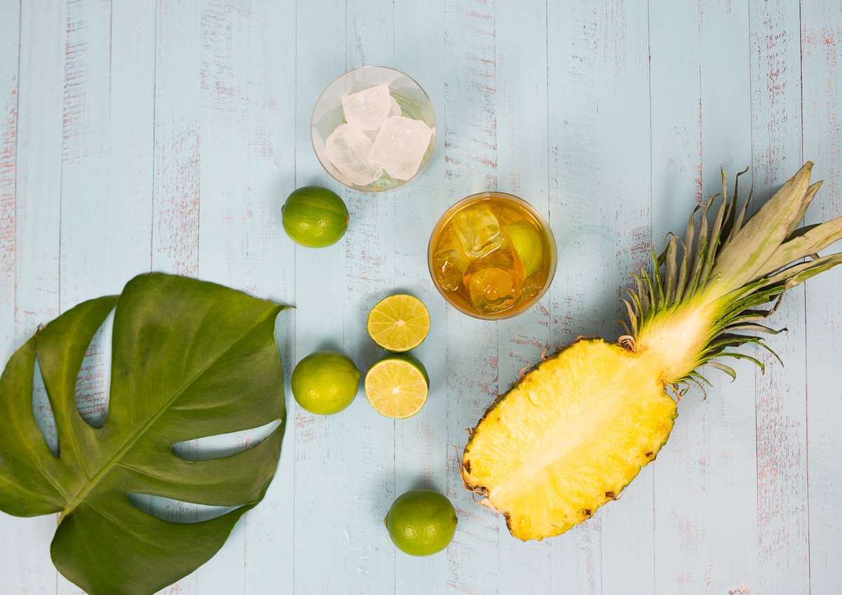 We couldn't wait until the weekend to share an old favourite. The Cleo Pineapple Daiquiri!

50ml cleo
25ml lime juice
12.5ml sugar syrup 
37.5ml pineapple juice

Shake the above in a cocktail shaker with ice, strain and serve! 

#stayhome  #rum #rumrevolution