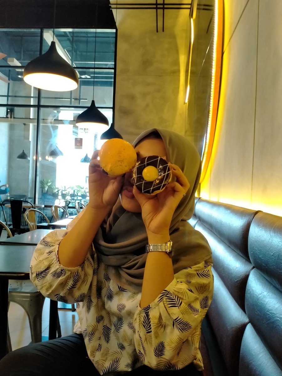 LkhnNissa's tweet photo. Nggak kerasa ya udah #malamjumat ajaa🤣 https://t.co/ySNYF8rvsY
