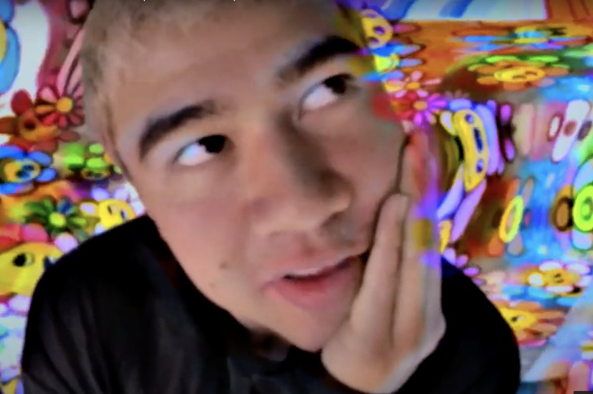 CalumUpdating's tweet image. Right, so. That was amazing, @5SOS Calum nation takes the biggest W to date today. #WILDFLOWERMUSICVIDEO