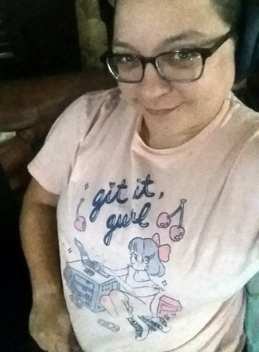 lindakatcodes's tweet image. This is my conference shirt now, I guess. Lol Having fun with the talks so far! #MagnoliaJS2020