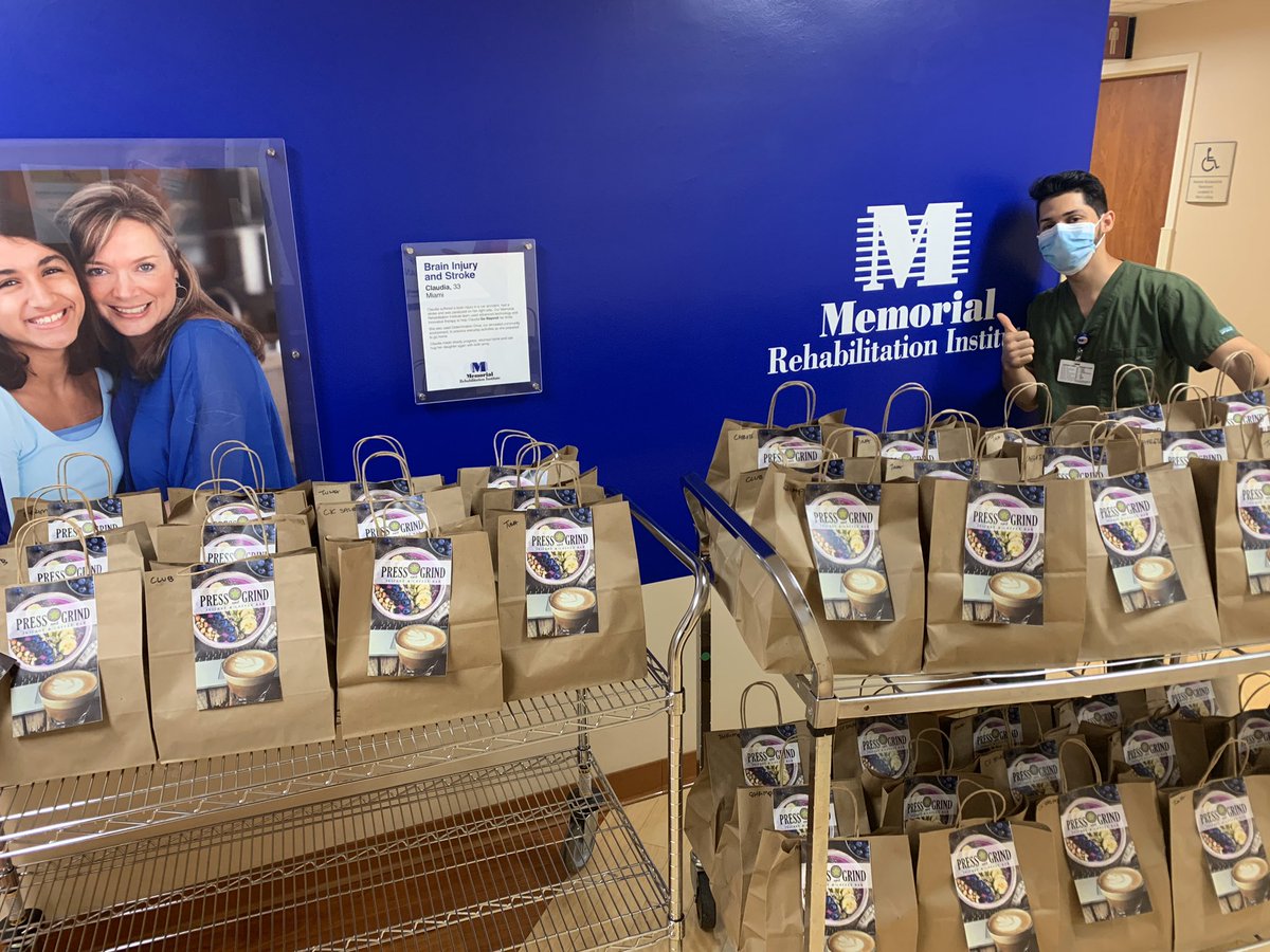pressgrindcafe's tweet photo. Yesterday was amazing - delivered meals to another 50 hard working Doctors, Nurse &amp; Admin at Memorial Hospital in Hollywood - only possible because of donations we have received #pleasedonate #feedingfirstresponders #givingback #payitforward #covid19 #beatcorona #blessed https://t.co/vdSCbQW4Ox