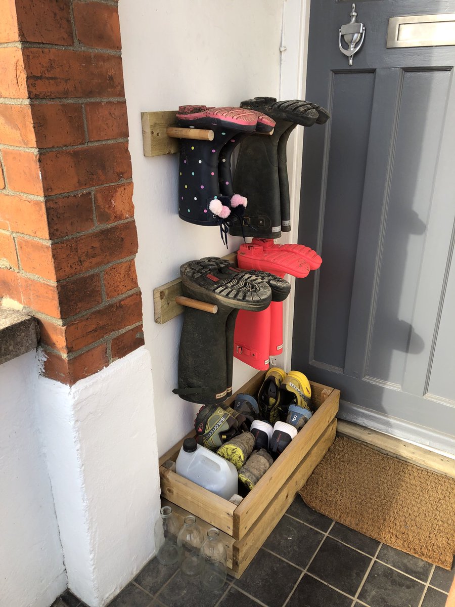 jpembroke's tweet image. Made a boot rack #lockdownprojects