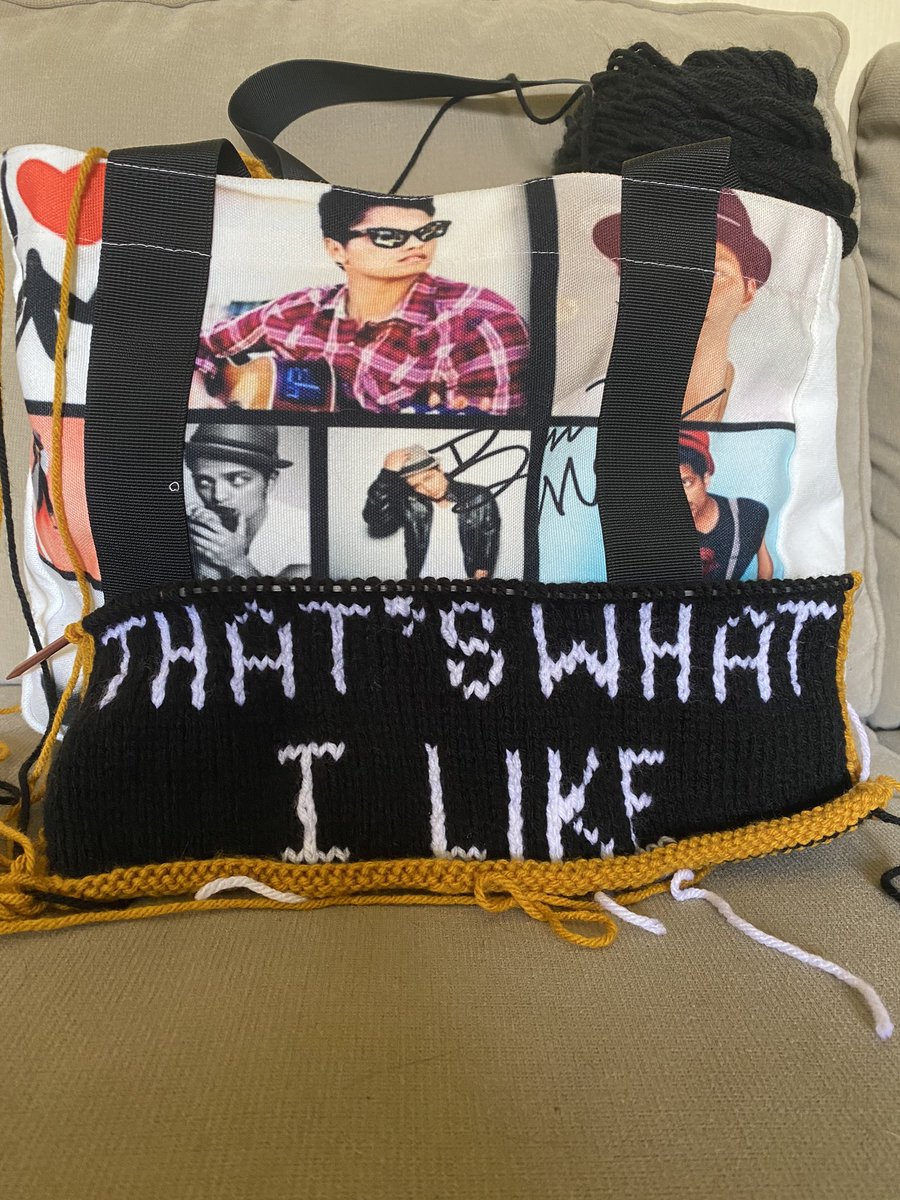 PopPop_itsBruno's tweet photo. Progress shot! 💖 

Can’t wait to add this #knit pillow to my #BrunoMars pillow collection 

#thatswhatilike #brunomarslove #brunomarsinspired #hooligan #thursdayvibes #thursdaymorning #knitting #knittinglove #KnitUpdates #pillow #progressshot https://t.co/In4M0WpZin