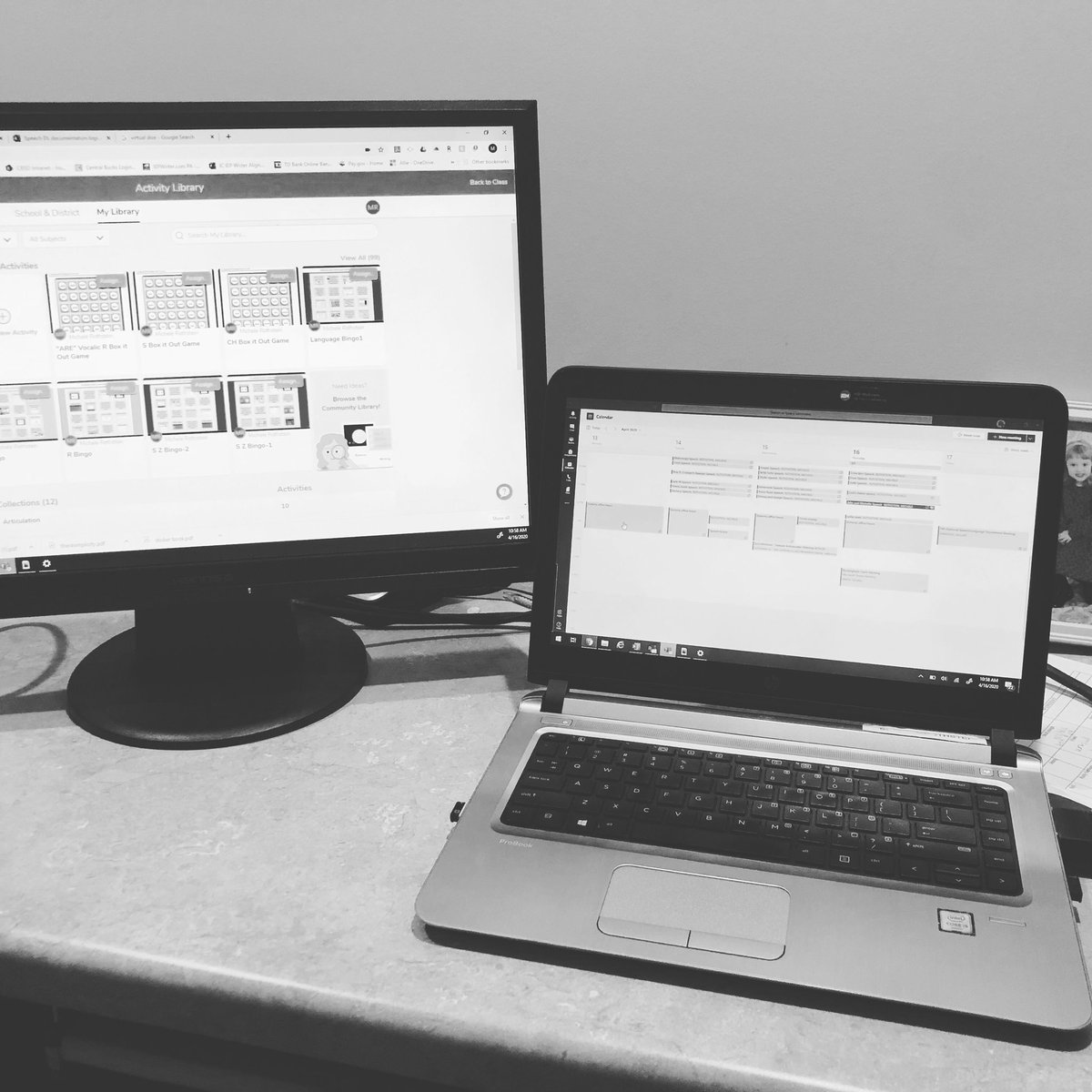 SLPMadness's tweet image. 🙌🏻 2nd screen! ❤️💻💻❤️ Helps me see my Ss while screen sharing!  Essential for articulation therapy tele-therapy style! #cbspeechies #slpeeps #teletherapy