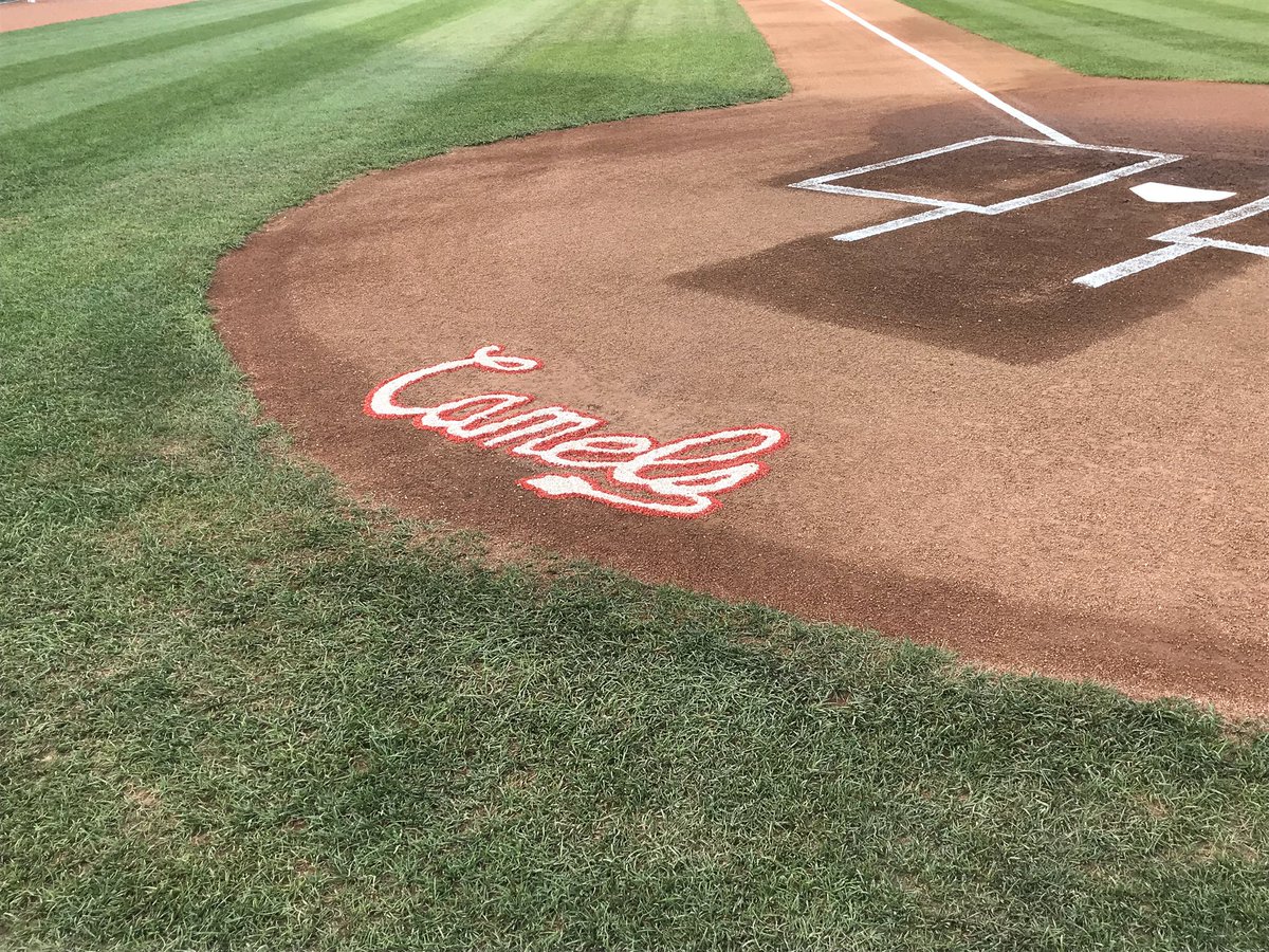 jhuot55's tweet image. In honor of what should have been Opening Day for the @greatlakesloons, here’s a few of the many great memories from back when I worked for THE SINGLE A AFFILIATE OF THE LOS ANGELES DODGERS, YOUR GREAT. LAKES. LOOOOOOOOOOOOOOOOOONS! #NestLevelFun