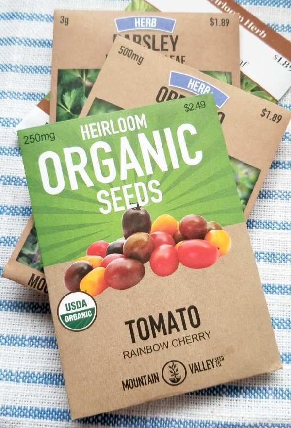 KatieFemia's tweet photo. We are growing a PIZZA GARDEN! See how we used True Leaf Market seeds to plant the herbs and veggies we need for the perfect pie. #ad #gardening #PlantingWithTLM

https://t.co/5TCBJmiPY6 https://t.co/tznmFOPT5a