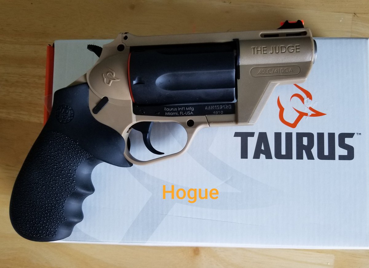 SSutton70's tweet image. Put a new @HogueUSA grip on my @TaurusUSA Judge Public Defender. Looks good and for me, better control. #HereComesTheJudge #TellitToTheJudge
