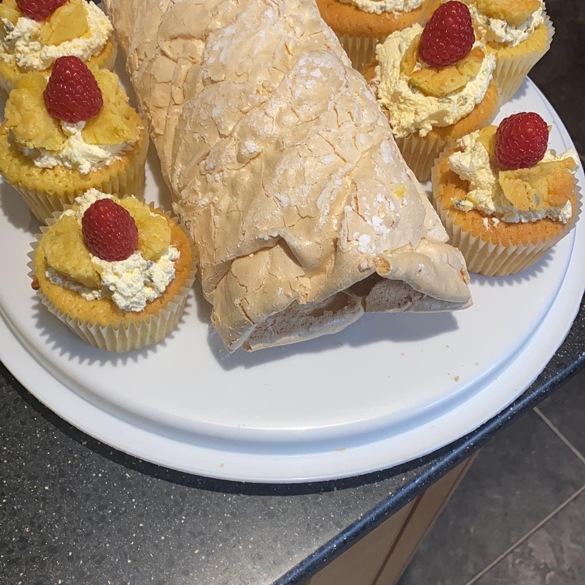 Introducing the Great Lockdown Bake Off 2020! Personally think I deserve my <a href="/PaulHollywood/">Paul Hollywood</a> handshake now 🤝 #GBBO #lockdownuk #COVID19 #StayAtHome