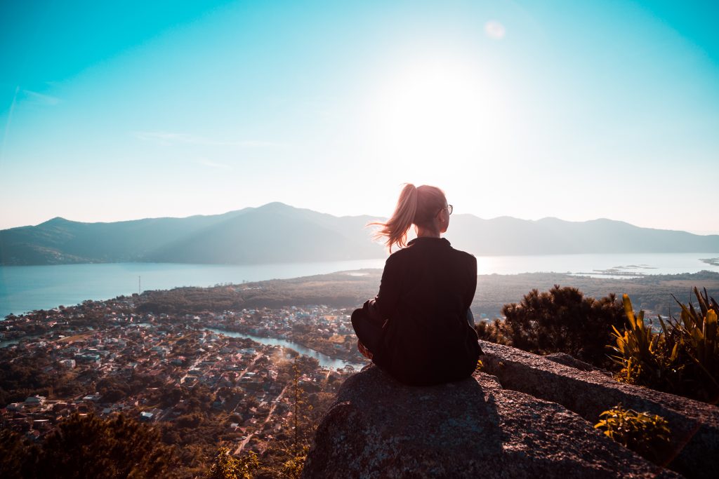 LifeatDHG's tweet photo. We are lucky to have former Principal and clinical psychologist, Brooks Gallagher, share the psychological perspective of change and ways to help us adjust to our “new normal." Listen to the podcast for 8 tips to navigate change.
Link:https://t.co/Bi6h05BYyp
#ONEDHG https://t.co/2qLUSOuinX
