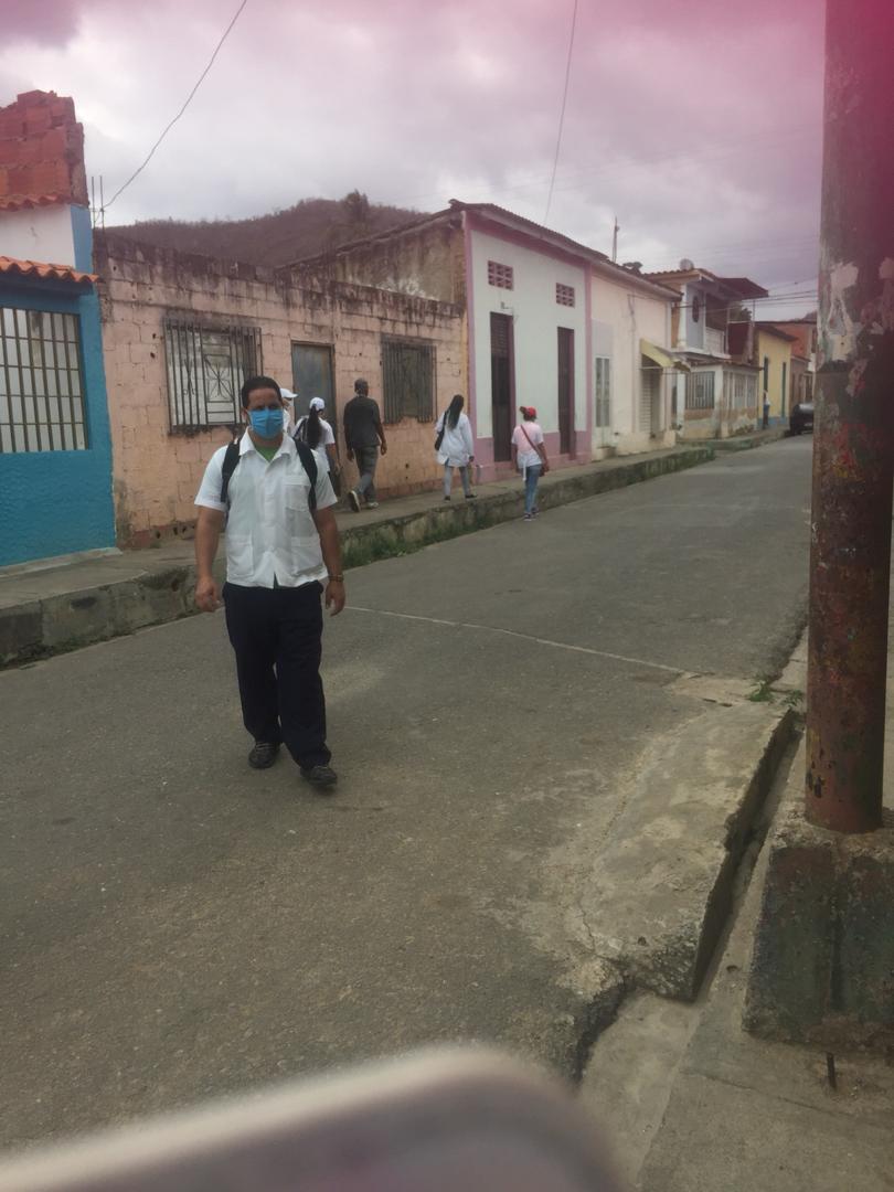 PedroAl32680486's tweet photo. #BarrioAdentro17Aniversario 
#Cubacooperavesu
CDI Los Molinos, Municipio Arismendi, Estado Sucre. Saludando el 17 aniversario de barrio adentro. https://t.co/5tYlqzxoNc