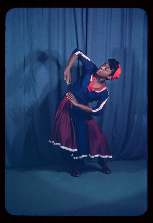 nypldance's tweet photo. #JRDD is celebrating Immigrant Heritage Week with this brilliant color photograph of dance pioneer Pearl Primus by Carl Van Vechten. Primus emigrated to New York City from the Republic of Trinidad and Tobago in 1921. Photo:https://t.co/u9NyAF3g5Y
#pearlprimus @nypl_lpa https://t.co/3ZuNWjduoW