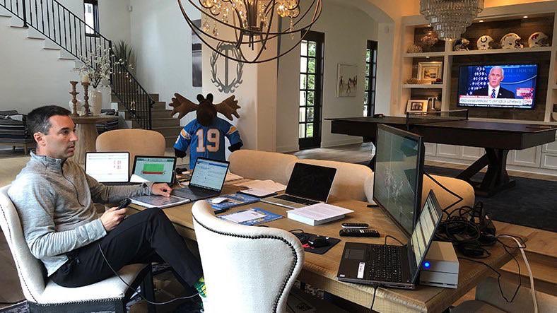 Giants Planet tweet media