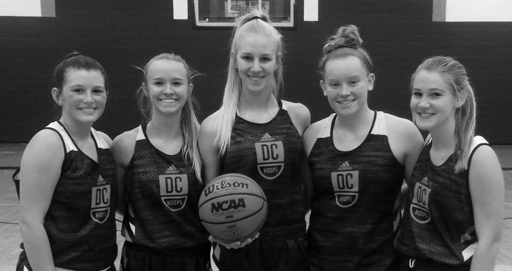 Sad for all the seniors whose school year ended abruptly, but especially for these 5. 🎓They will always have a special place in my heart! 🏀💙🧡<a href="/livsport01/">Olivia Rinehart</a> <a href="/kkcurtis20/">KK</a> <a href="/caty_roberts_/">Caty ☆</a> @sierra_jayde30 Maddie G