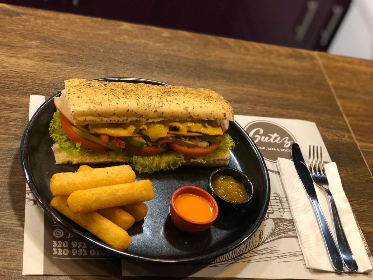 cual_estuplan's tweet photo. Ya puedes llamar a #GutizFood y pedir tu #SandwichEclipse con #CarneDesmechada #PolloDesmechado #quesoMozarella y #vegetalesFrescos
También lo puedes pedir en #Promo3x4
#Domicilios a los ☎ 320 9528913 y 320 9530105
Por #Rappi envío #GRATIS
@QuirogaAlexis https://t.co/kC0q64vOnJ
