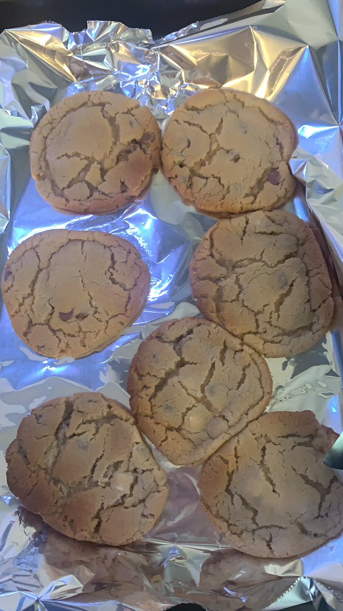 Emza_b's tweet photo. E’s cookies today 💙 🍪 https://t.co/mRpxdh4Dt8