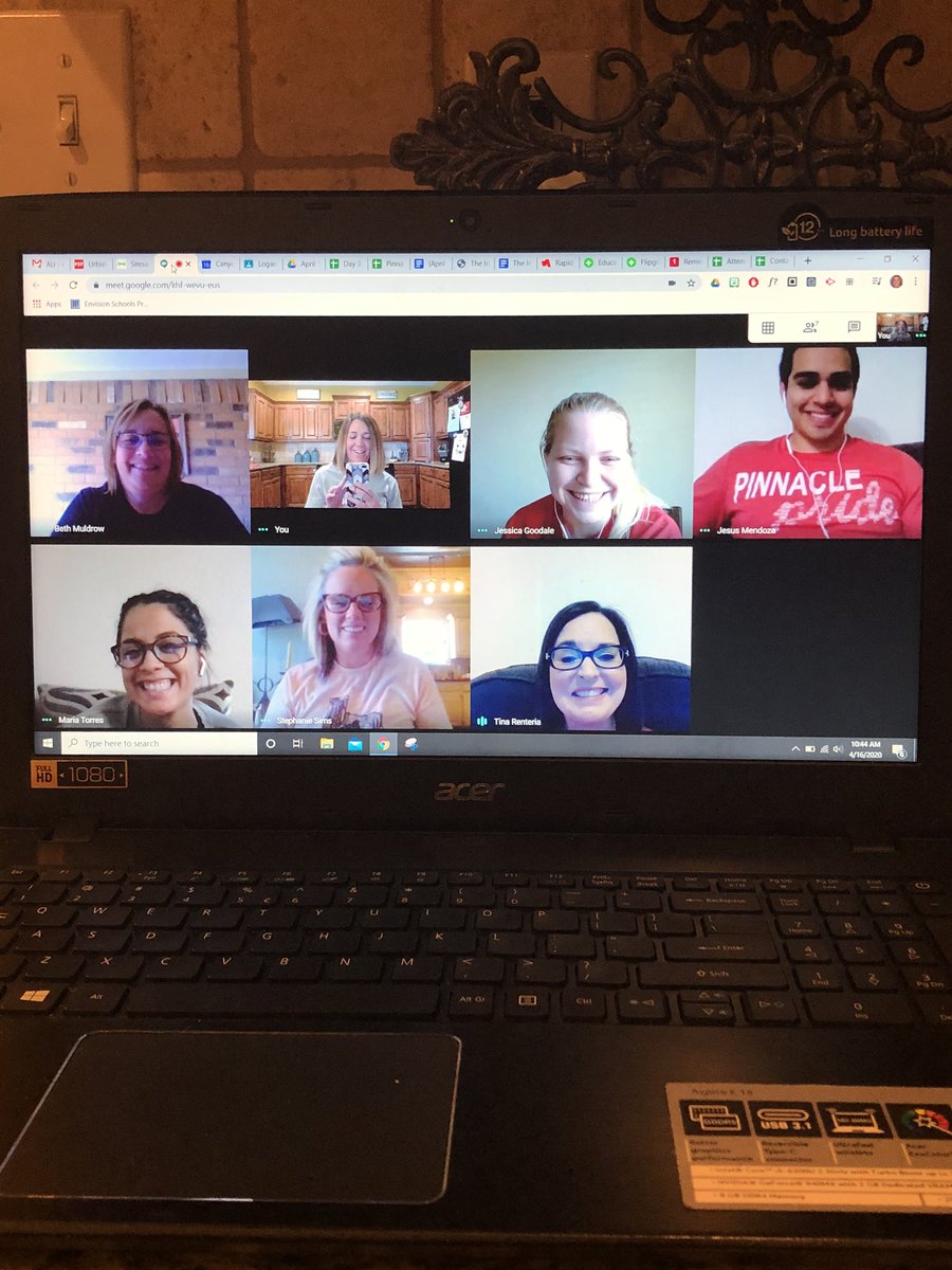 LambrightCel's tweet photo. Collaborating with the best!!! Pinnacle 5th Grade math teachers making PLC happen during School@Home with smiles on their faces!!! #CISDRocks # https://t.co/QA4i3s1vTw