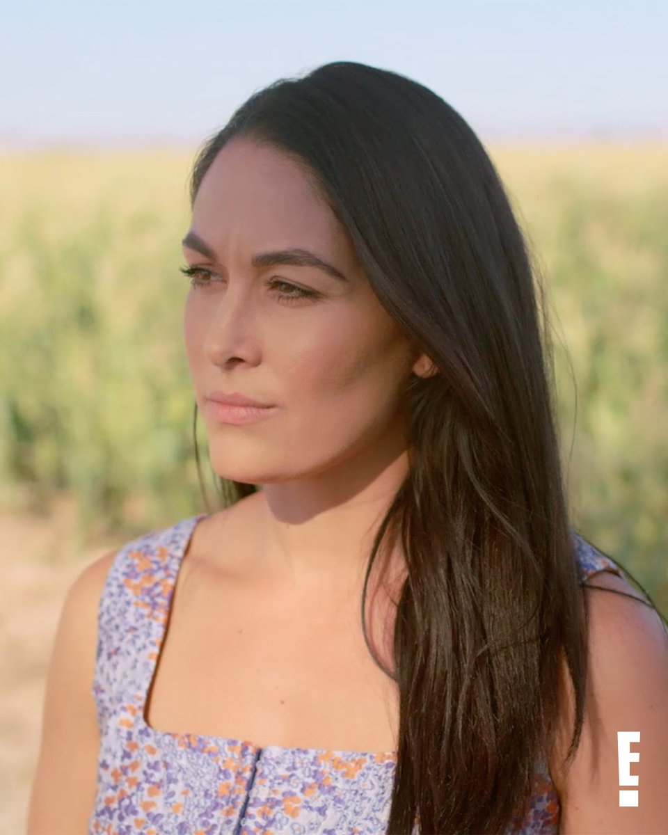 eentertainment's tweet photo. Brie's hair is ALWAYS on point. 💁 Which look is your fave? #TotalBellas is brand new tonight 9/8c! @BellaTwins https://t.co/hkfXVTHLWO