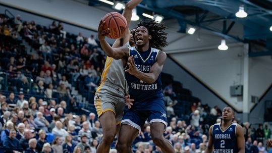 Quan Jackson has decided to transfer to the University of Alabama at Birmingham 
Read more here: bit.ly/2VbOXHY
Article by: @Jackson_Action0