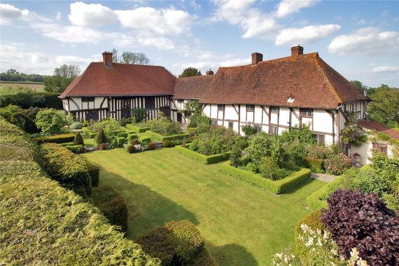 Can't find excavations at Minster-in-Sheppey, but here are some cool sites: Swingfield (nr Folkestone) and West Peckham (nr Tonbridge) Knights Hospitaller preceptories! First a chapel held by EH. Other is a range of timber-framed domestic buildings which was up for 3.5m in 2014.