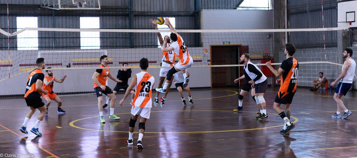 diegocabralmkt's tweet photo. eu amo um time: @ThundersVolley - um time formado por gays, trans, em prol da inclusão no esporte e diversidade! #ThundersVolley #GOThunders #Volei #voleinosportv #CBV #volleyball https://t.co/BhTWMzKLqF