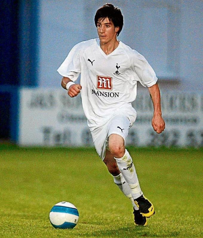 yuriberchiche's tweet photo. Hace tiempo eh… ¿Sabríais decirme de qué año es? 👉🏻 @Spurs_ES 😜 https://t.co/DkZ8uXyP81