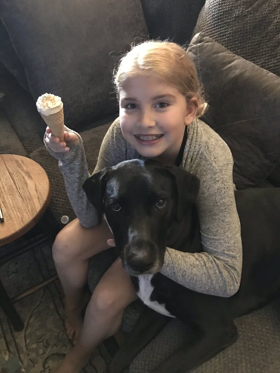 lluster's tweet photo. Thank you @mcdowell_elem 4th grade teachers!  Made her day, maybe her week!  Appreciate y’all so much!!  @AmandaC_Inman @mm_sandrell  @laurendhyatt https://t.co/pbQiGpiJd2