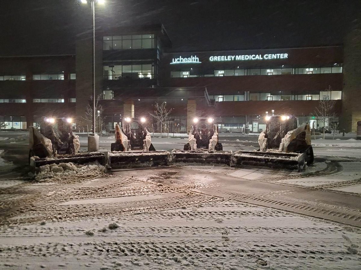 CaseCE's tweet photo. These photos come to us out of Colorado and @TitanCE — the good folks at SMR Services LLC had started transitioning to dirt work, but April always delivers surprises, and these folks returned to snow mode to keep area hospitals safe and clear for patients and staff. Thank you! https://t.co/Qu8t0E9p0w