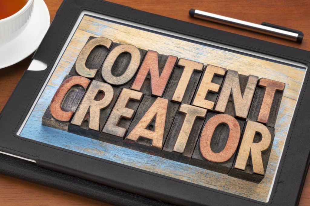 Content Creator dan Kesalehan Sosial imultidimensi.wordpress.com/2020/04/16/con…
