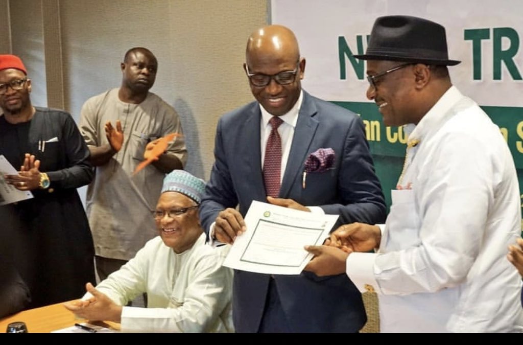 OfficialNCDMB's tweet image. Press Release 

NCDMB Enjoins @nigeriaLNG to Engage Project 100 Coys for Train 7
 
#NCDMB has asked the @nigeriaLNG to evaluate the capabilities of the beneficiaries of Project 100 programme and engage them in the execution of its Train 7 project and other related services.