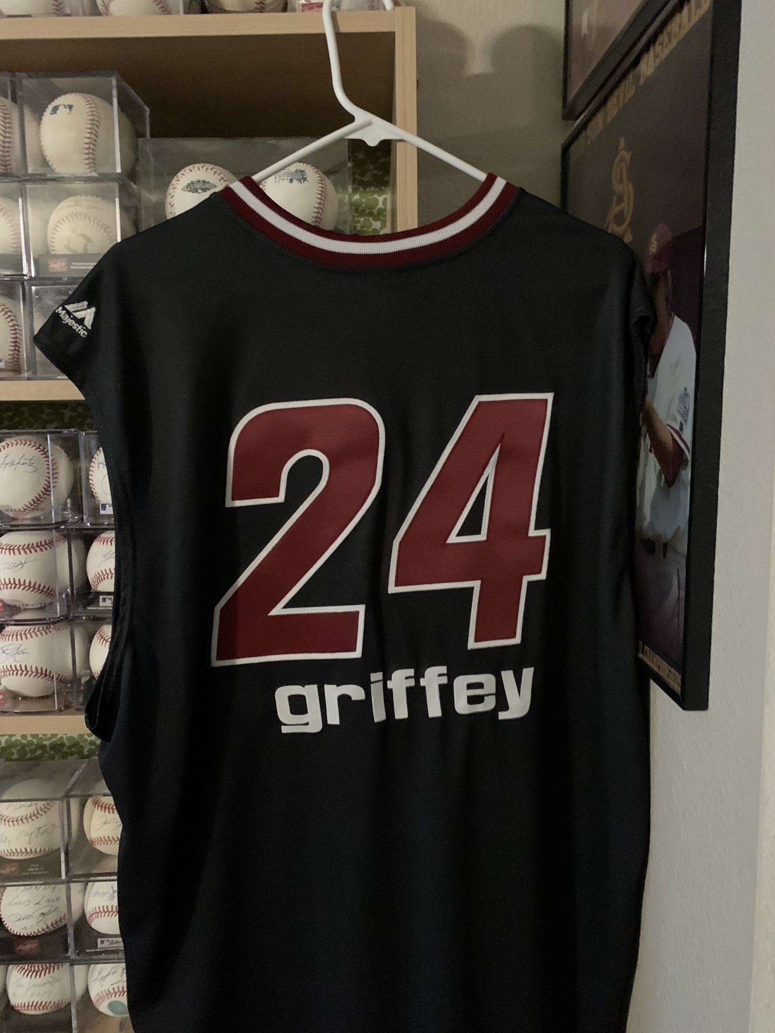 Randy Policar on X: Today's @Mariners jersey of the day is a Ken Griffey,  Jr. Turn Ahead The Clock/Turn Back the Clock jersey. Originally a TATC in  1998, they wore these again