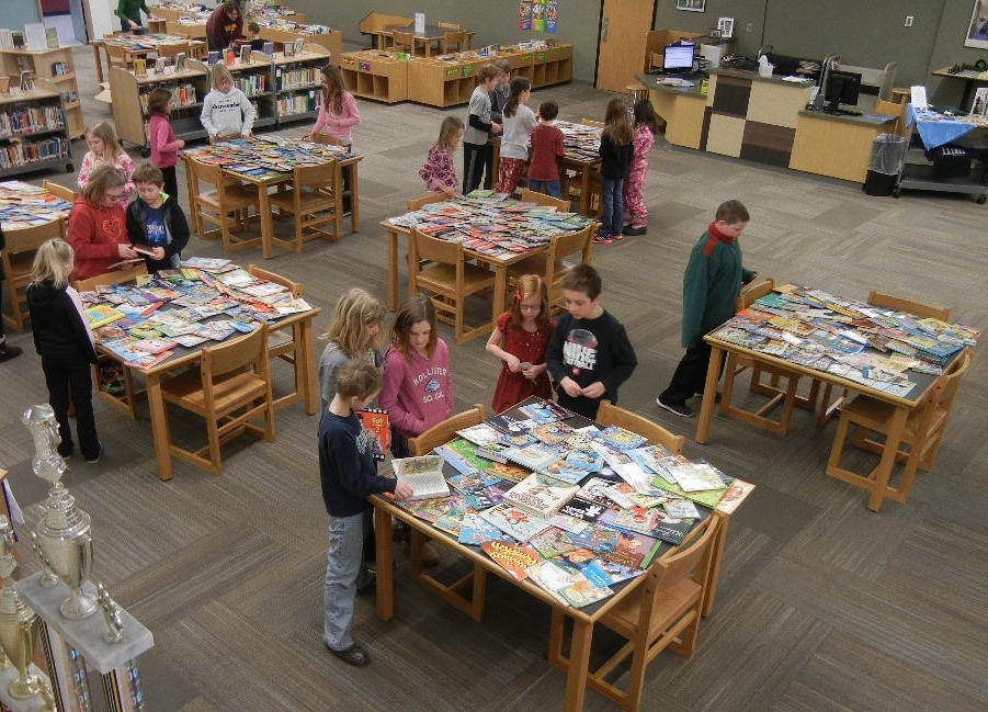 PillagerSchools's tweet photo. If you are looking for additional things for student reading, we have posted an amazing link that is offered free through June 30 for students.  It is called Lightbox.  Sign-in information can be found on the school website at the link below. https://t.co/aOnDvt9VpY https://t.co/ZO0fuAcCMn
