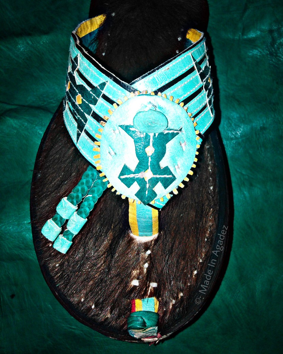 MadeInAgadez's tweet photo. Nouveau Modèle avec une touche très originale.
Faîtes vos commandes en ce début de la chaleur pour les biens de vos pieds.
#Teghateme (#Balka)by #MadeInAgadez.
📩: madeinagadez@gmail.com whatsapp : 0022793889558 https://t.co/nwhFeCv5A4