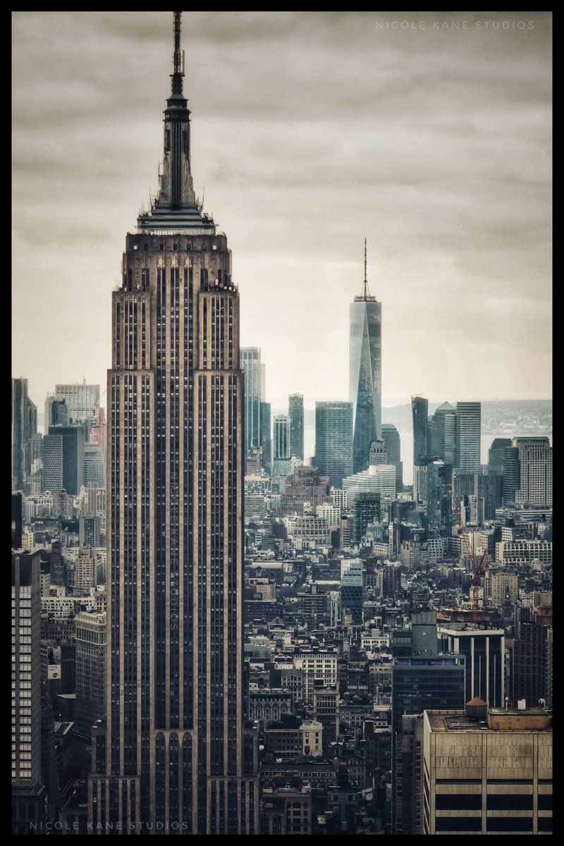 NKaneStudios's tweet photo. Top of the Heap from middle and lower Manhattan.
Photo taken and edited by Nicole Kane Studios. Permission to repost with credit. @nycfeelings @EmpireStateBldg
@OneWTC @nycgo #dream_new_york #newyorkuniversal #thebeautyofnyc
#newyorkcityguide #newyorkcityfeelings #nycityworld https://t.co/SP5JGyYs9F