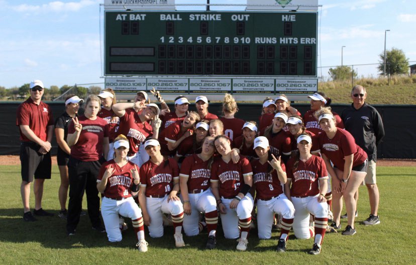 marbar_27's tweet photo. I chose BC because I wanted to improve myself through athletics and academics. It allowed me to work with people just as passionate as I am about a sport that I love and create friendships that will last a lifetime. The community that surrounds you at BC is unmatched. #WhyD3BC https://t.co/scAenrzfLD