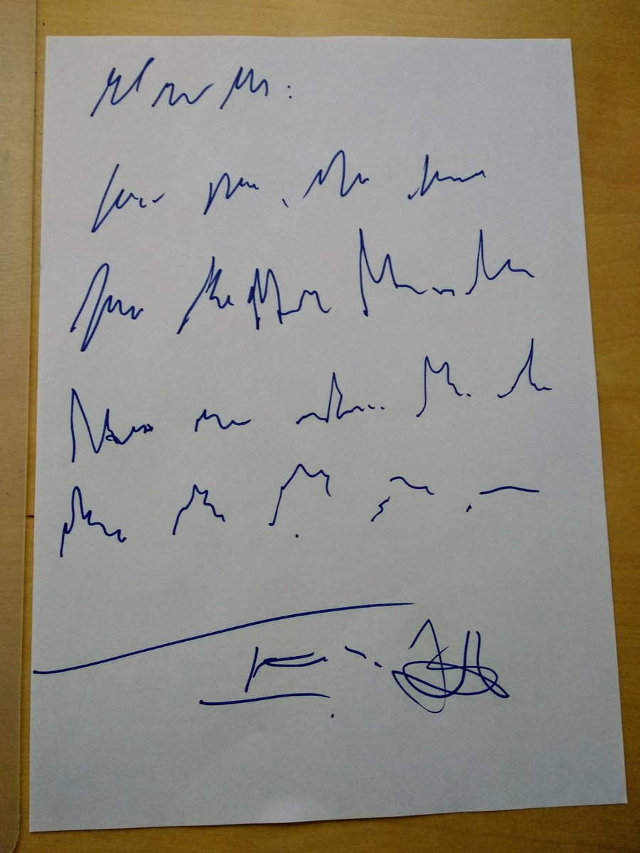 confliktofilms's tweet image. En nuestro edificio también vive un médico y le hemos dejado una cartel.