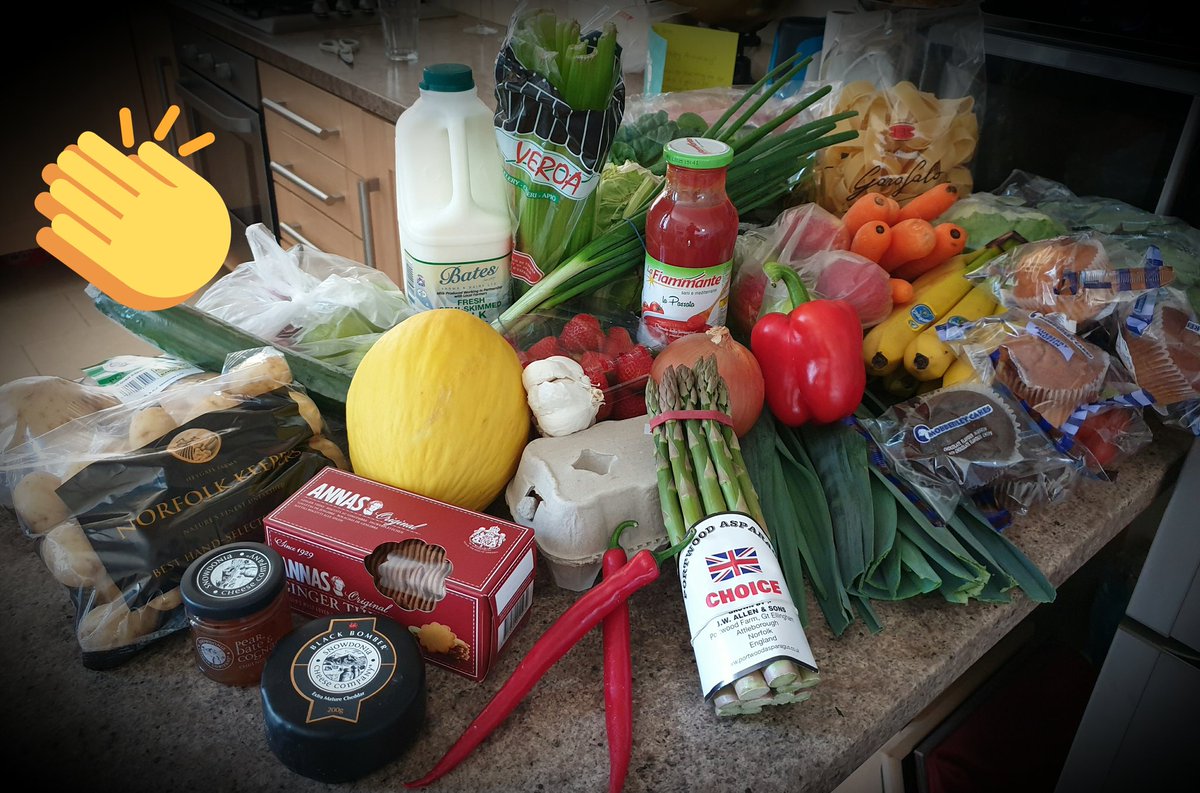 We're not going hungry anytime soon! Thanks @davewalker24 👍 #Team24