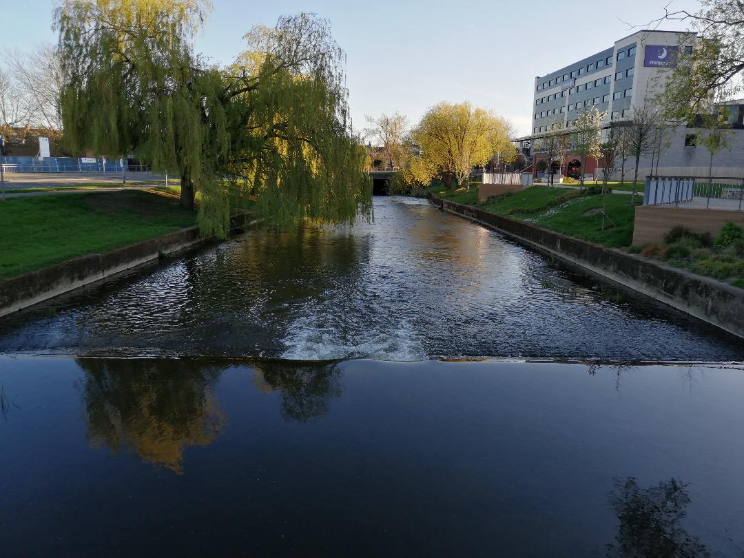 red_deviI's tweet image. On my way to another 7-7 shift , it's not been a bad day in Darlington 🌞