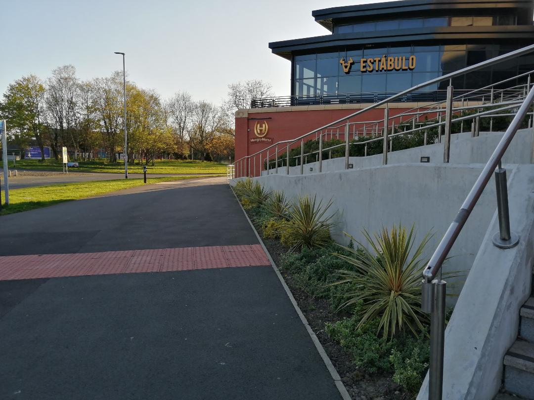 red_deviI's tweet image. On my way to another 7-7 shift , it's not been a bad day in Darlington 🌞